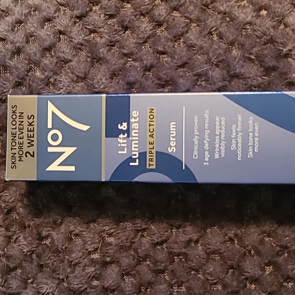 No7 Lift Luminate Triple Action Serum hp🔥🔥